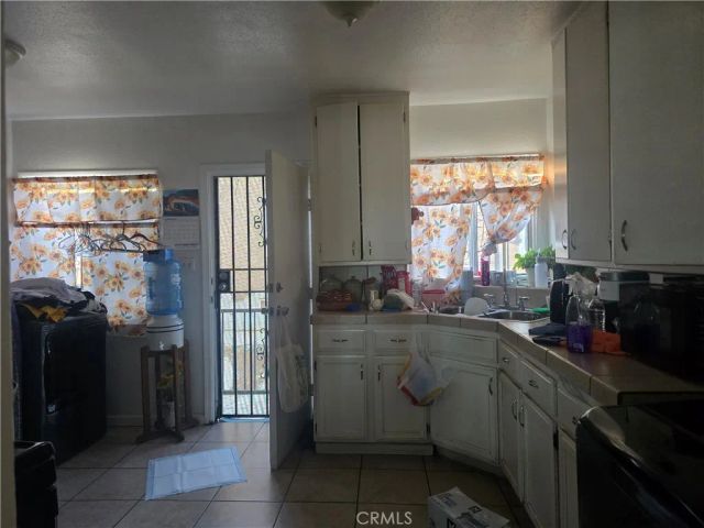 301 W Magnolia, Compton, CA 90220
