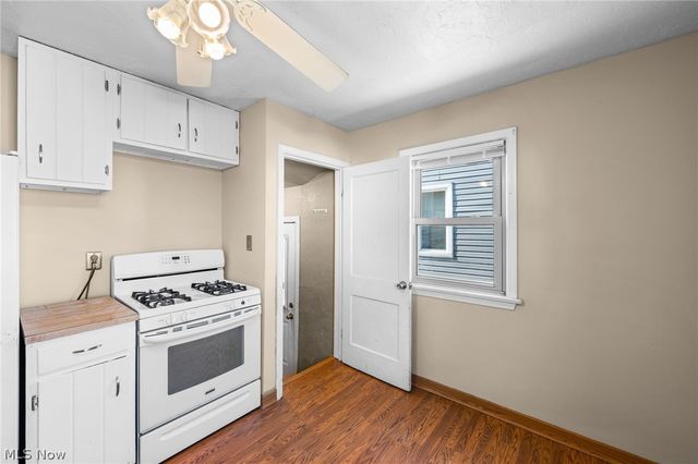 2438 Brookdale Avenue, Parma, OH 44134