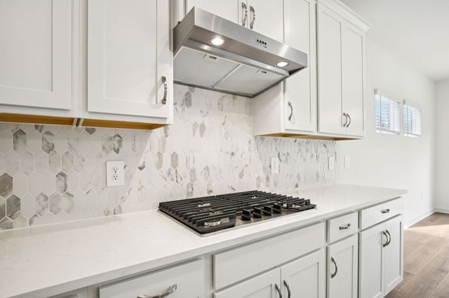 112 Vanguard Drive, La Vergne, TN 37086