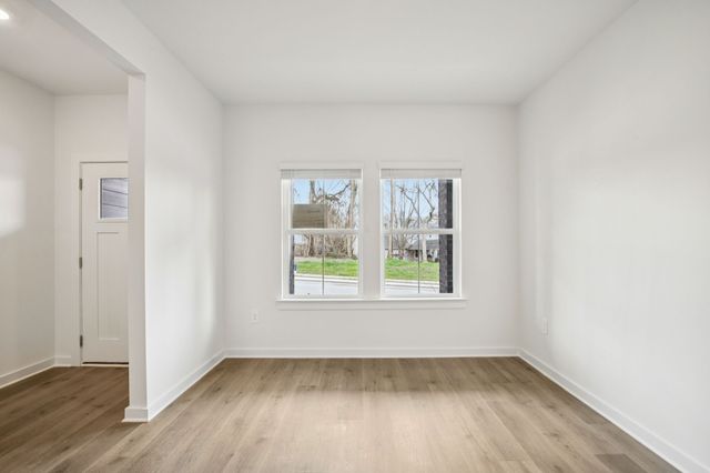 112 Vanguard Drive, La Vergne, TN 37086