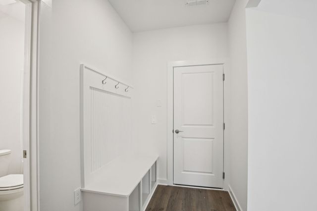 112 Vanguard Drive, La Vergne, TN 37086