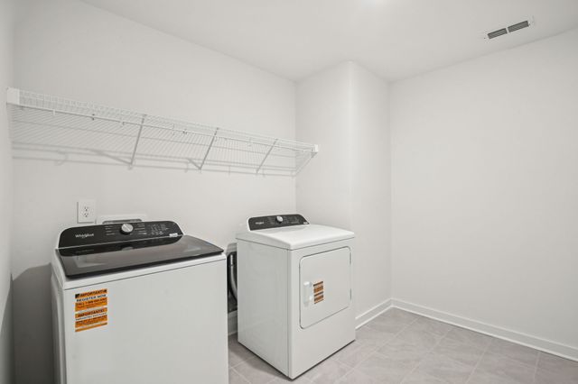 112 Vanguard Drive, La Vergne, TN 37086