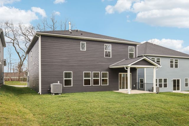 112 Vanguard Drive, La Vergne, TN 37086