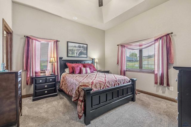 321 DUNBAR CT, Rapid City, SD 57701