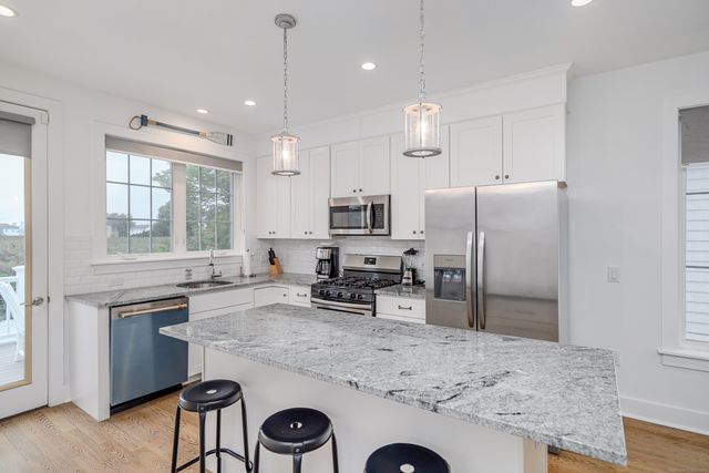 1033 Reef Road, Fairfield, CT 06824