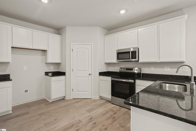 608 Silver Fir Street, Piedmont, SC 29673