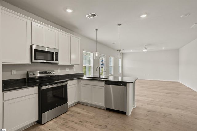 608 Silver Fir Street, Piedmont, SC 29673