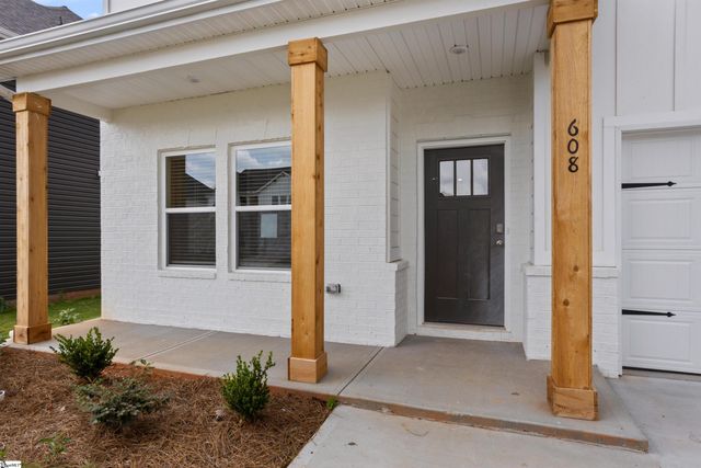608 Silver Fir Street, Piedmont, SC 29673