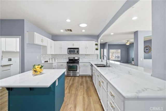 4121 W Avenue J6, Lancaster, CA 93536