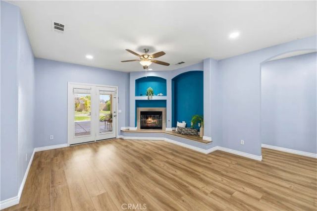 4121 W Avenue J6, Lancaster, CA 93536