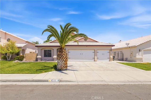 4121 W Avenue J6, Lancaster, CA 93536