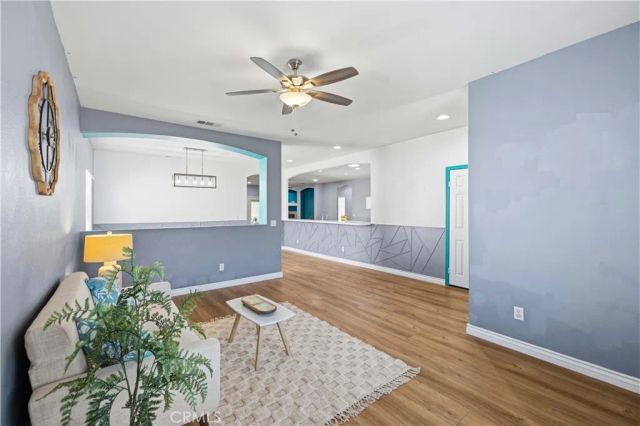 4121 W Avenue J6, Lancaster, CA 93536