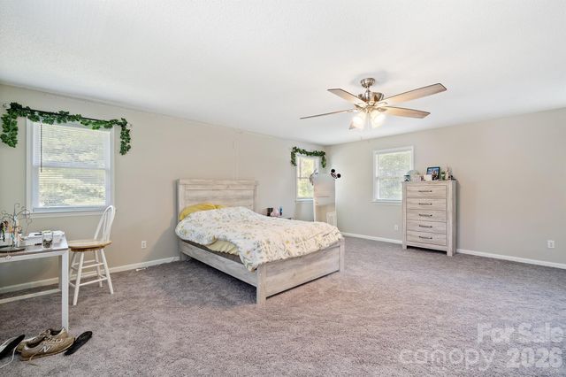 525 Kelly Avenue, Mooresville, NC 28115