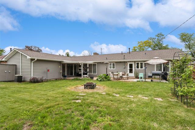 1241 29th Street NE, Cedar Rapids, IA 52402
