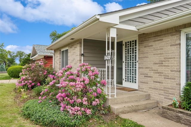1241 29th Street NE, Cedar Rapids, IA 52402