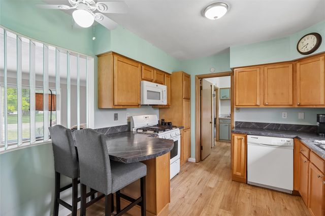 1241 29th Street NE, Cedar Rapids, IA 52402