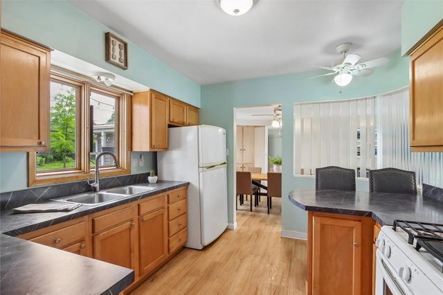 1241 29th Street NE, Cedar Rapids, IA 52402