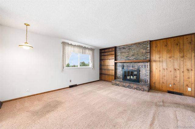 9295 W 77th Drive, Arvada, CO 80005