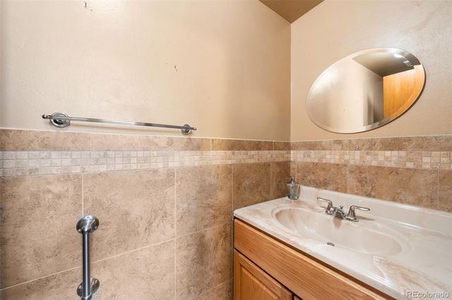 9295 W 77th Drive, Arvada, CO 80005