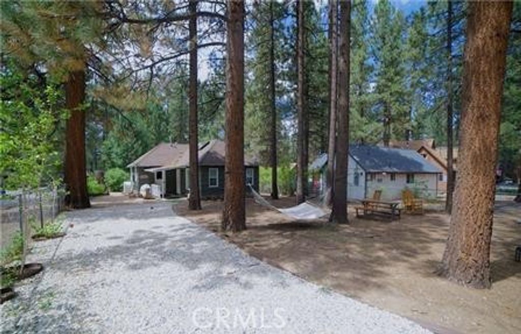 Image 1 of property listing at 382 Knight, Big Bear Lake, CA 92315