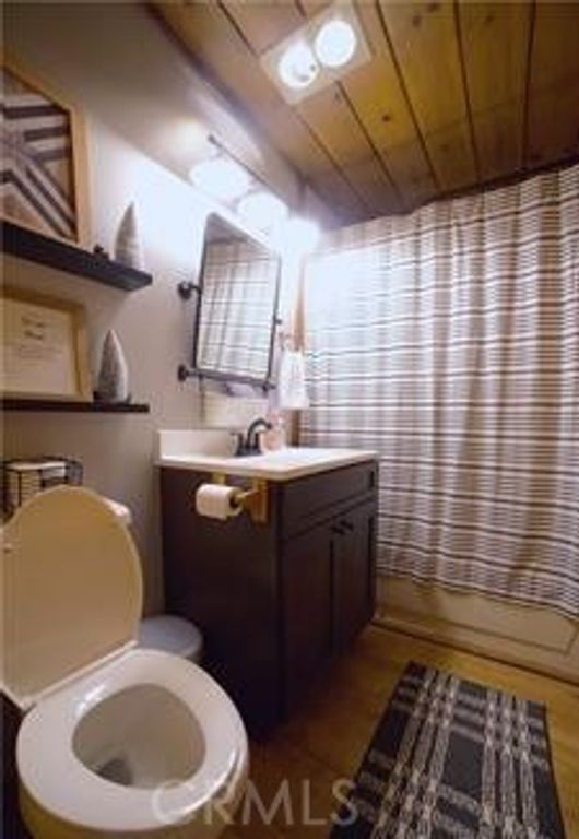 Image 12 of property listing at 382 Knight, Big Bear Lake, CA 92315