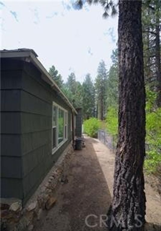 Image 25 of property listing at 382 Knight, Big Bear Lake, CA 92315