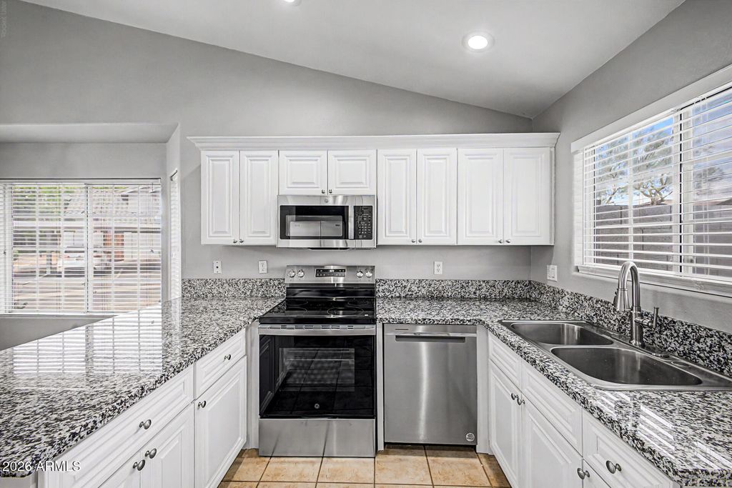 860 N MCQUEEN Road 1114, Chandler, AZ 85225 — exterior
