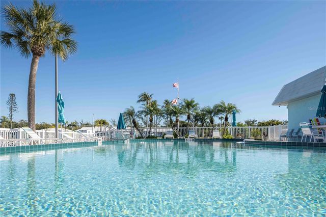 563 SPANISH DRIVE S, Longboat Key, FL 34228