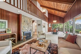 2835 MORLEY DR., Oakland, CA 94611