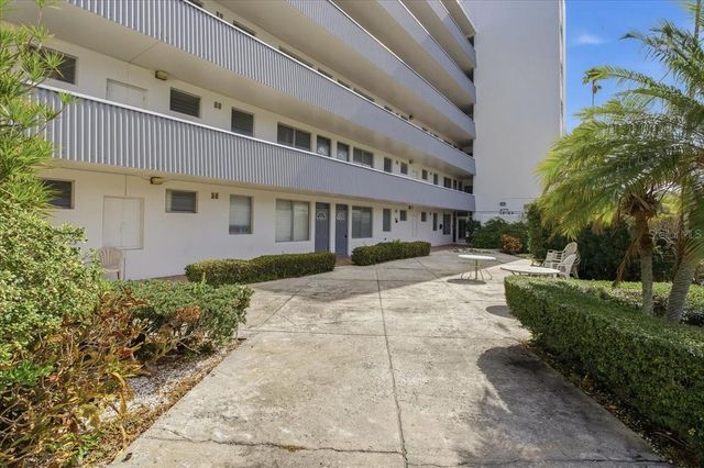 200 N BETTY LANE 1C, Clearwater, FL 33755