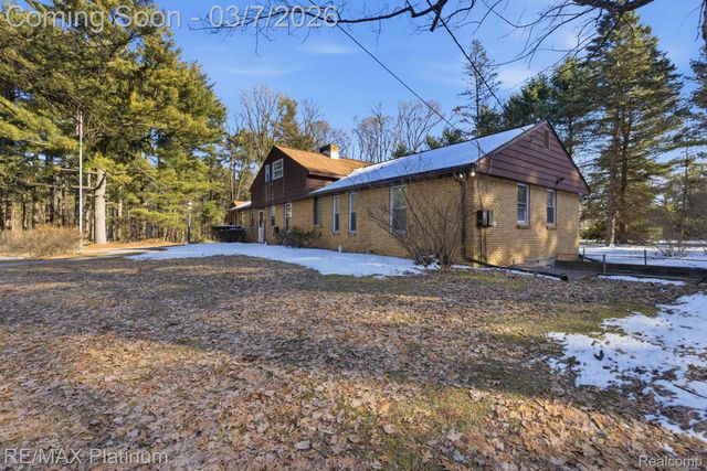11180 Spencer Road, Brighton Township, MI 48114