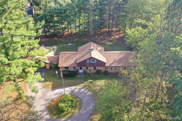 11180 Spencer Road, Brighton Township, MI 48114