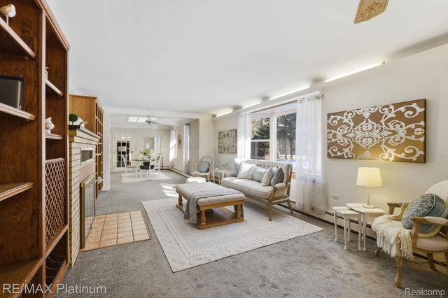 11180 Spencer Road, Brighton Township, MI 48114