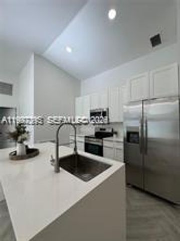 427 SW 169th Terrace, Weston, FL 33326