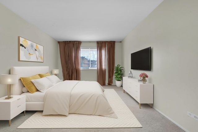 6961 N Oakley Avenue 304, Chicago, IL 60645