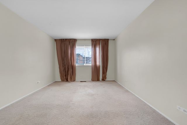 6961 N Oakley Avenue 304, Chicago, IL 60645