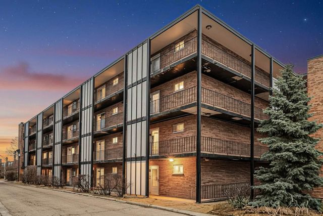 6961 N Oakley Avenue 304, Chicago, IL 60645