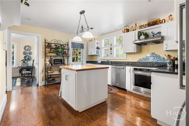 34 E 50th Street, Savannah, GA 31405