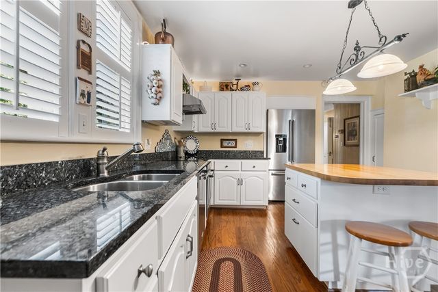 34 E 50th Street, Savannah, GA 31405