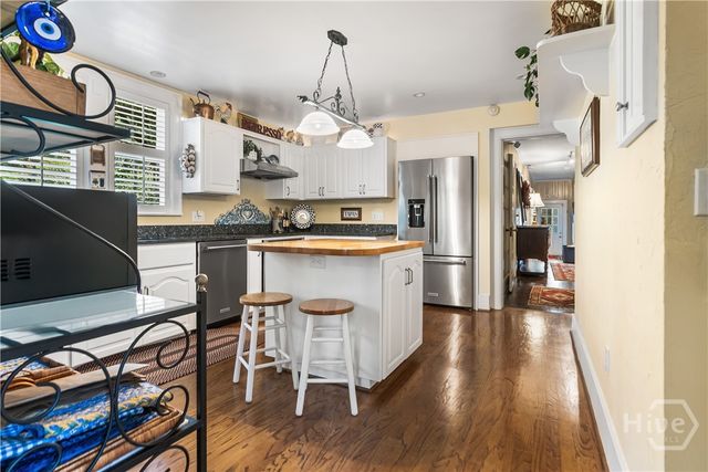 34 E 50th Street, Savannah, GA 31405