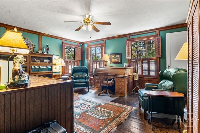 34 E 50th Street, Savannah, GA 31405