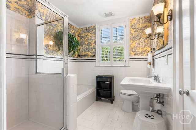 34 E 50th Street, Savannah, GA 31405