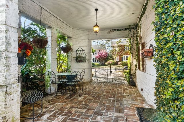 34 E 50th Street, Savannah, GA 31405