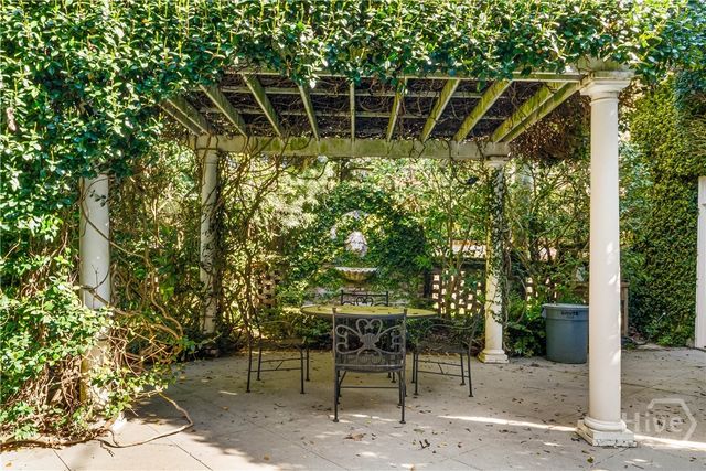 34 E 50th Street, Savannah, GA 31405