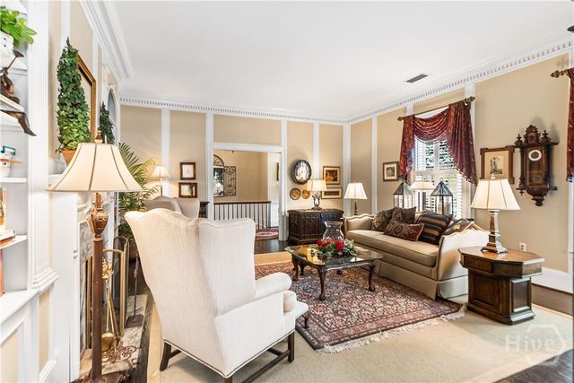 34 E 50th Street, Savannah, GA 31405