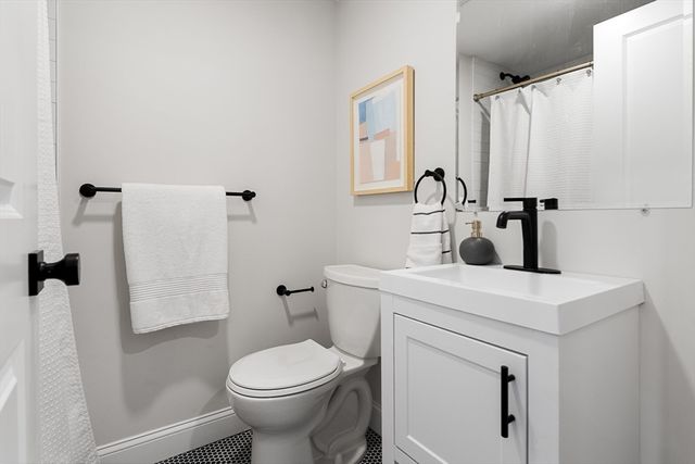 19 George St 3, Somerville, MA 02145