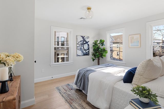 19 George St 3, Somerville, MA 02145