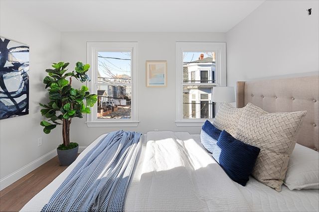 19 George St 3, Somerville, MA 02145