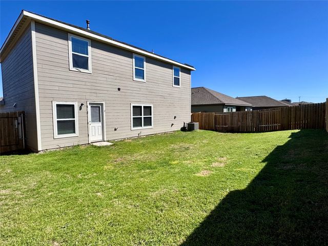 2409 Stillwater Drive, Ponder, TX 76259