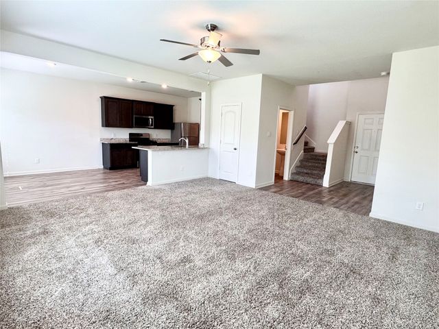 2409 Stillwater Drive, Ponder, TX 76259